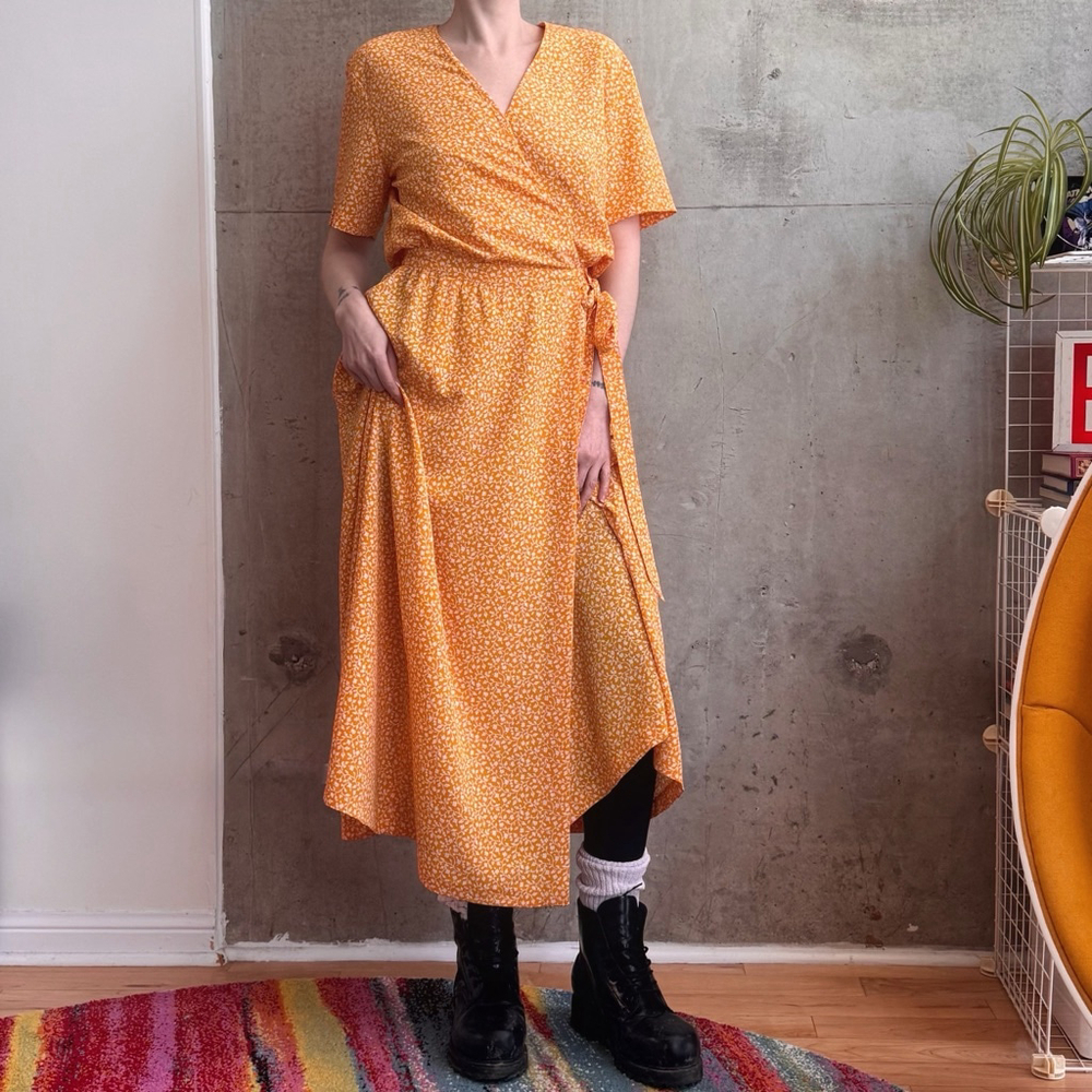 Vintage Liz Claiborne Yellow Flower Wrap Sundress Size 6